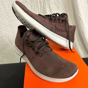 New Nike Men's Free RN Flyknit  Ridgerock Burgundy 880843-200 Size 10